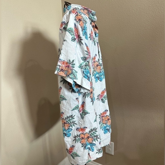 IZOD Men's Short Sleeve Dockside Chambray Patterned Shirt - Picture 5 of 10